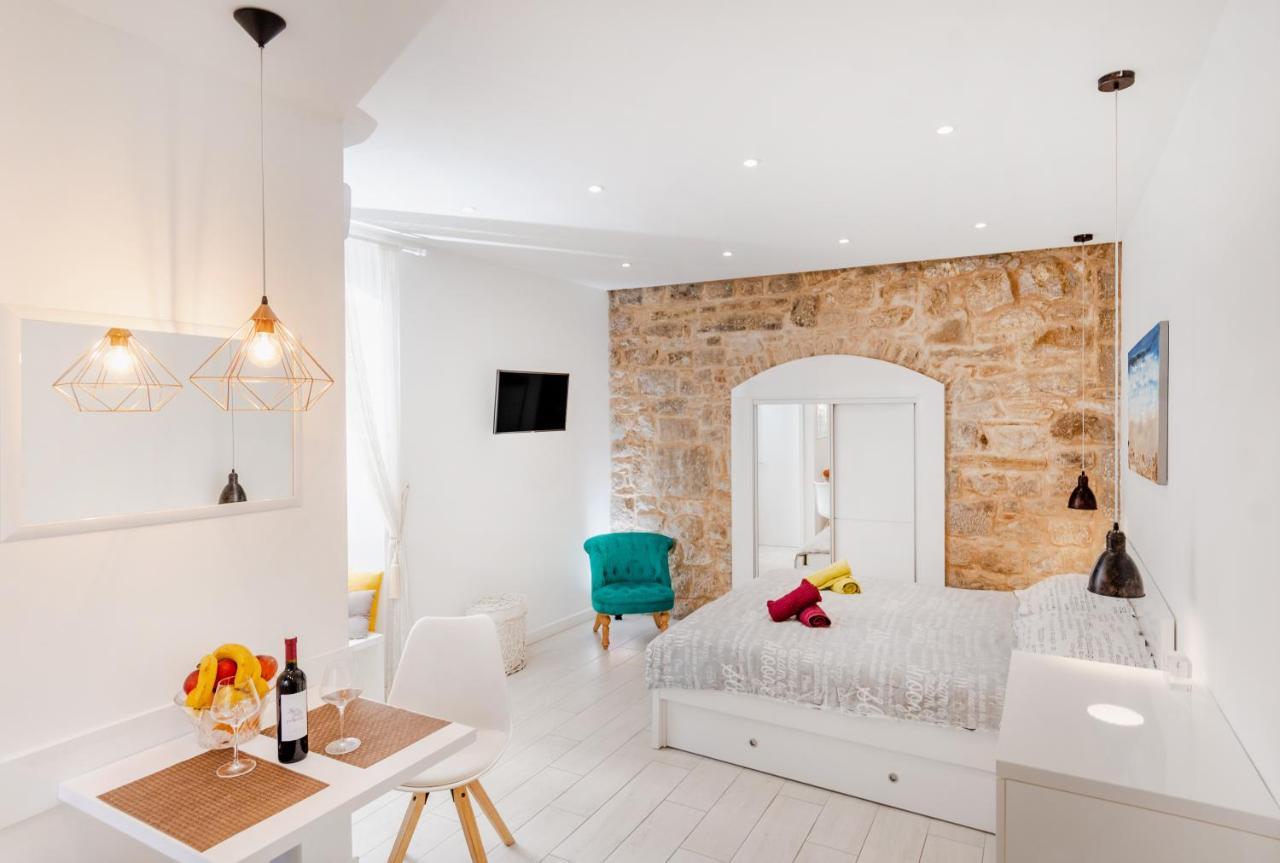Old Split Apartment Ngoại thất bức ảnh