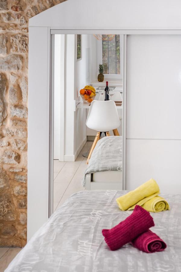 Old Split Apartment Ngoại thất bức ảnh